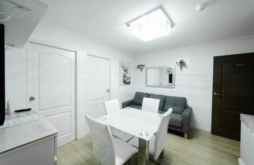 Cagayan de Oro Apartamento | 2 Bedroom Pool View at One Oasis
