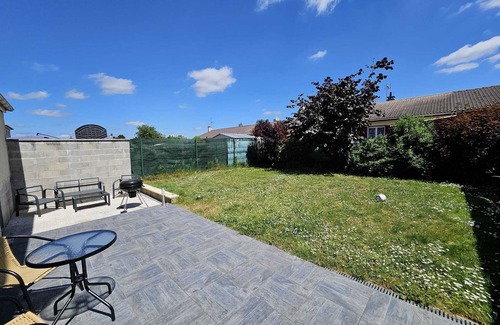 Villers-Cotterets Casa | 2 Bedroom Private vacation home