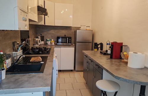 Vitry-sur-Seine Casa | 2 Bedroom Private vacation home in Vitry-sur-Seine