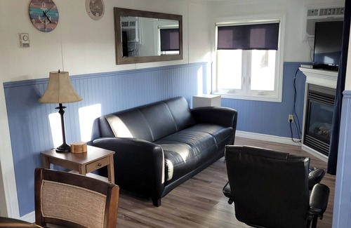 Harwich Casa | Propiedad de 2 dormitorios con vistas a RONDEAU BAY
