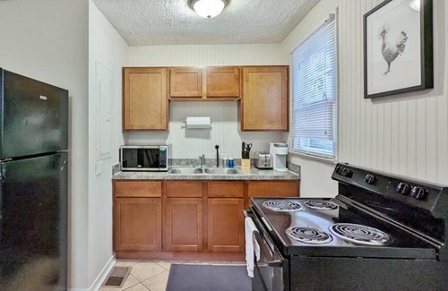 Avondale Casa | 2 Bedroom Retreat in Historic Avondale
