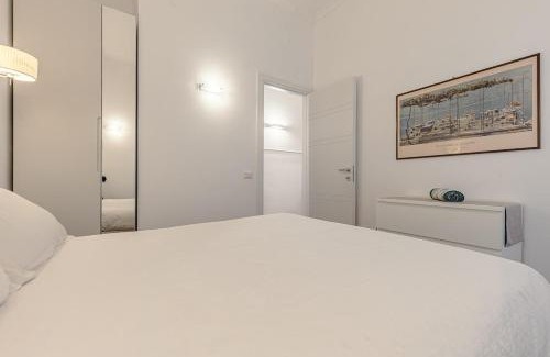 Quartiere XVII Trieste Apartamento | 2-Bedroom Roman Gem