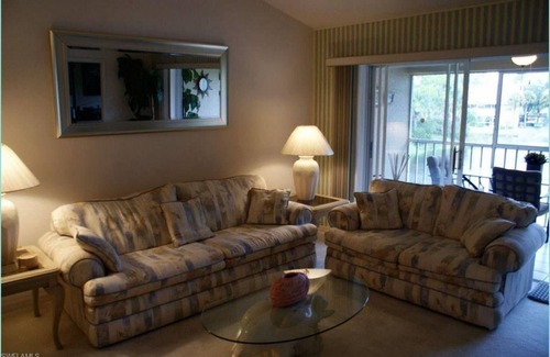 Palm River Estates Apartamento | 2 Bedroom Single family 96836 by Houzlet
