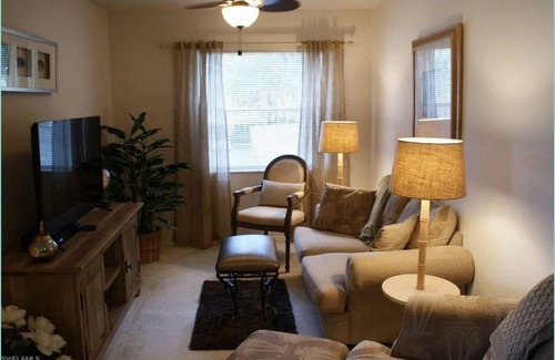 Palm River Estates Apartamento | 2 Bedroom Single family 96836 by Houzlet