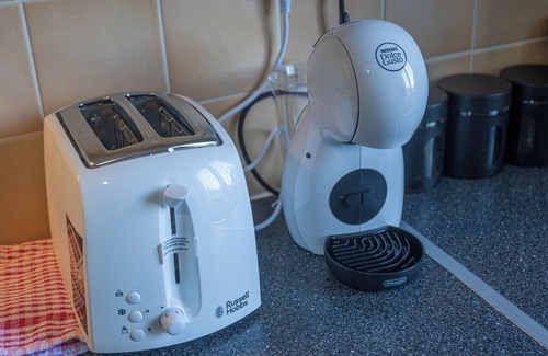 Stoke-on-Trent Apartamento | 2-bedroom- Stoke-on-Trent-Sleeps 5-PetsOk