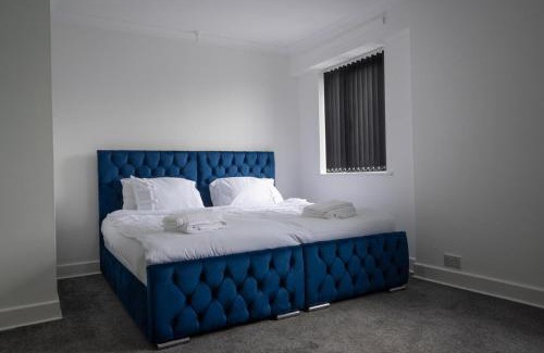 Stoke-on-Trent Apartamento | 2-bedroom- Stoke-on-Trent-Sleeps 5-PetsOk