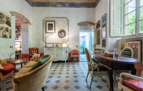 Seravezza Apartamento | 2 Bedroom Stunning Apartment In Seravezza