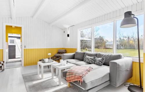Holloselund Casa | 2 Bedroom Stunning Home In Tisvildeleje