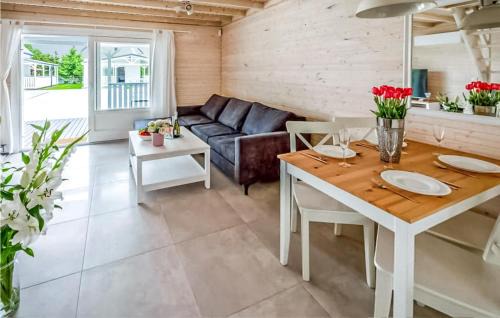 Kolczewo Casa | 2 Bedroom Stunning Home In Kolczewo