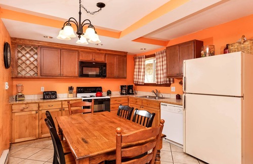 Carbondale Apartamento | 2 Bedroom Suite - Lower