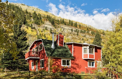 Carbondale Apartamento | 2 Bedroom Suite - Lower