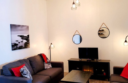 Esterhazy Casa | 2 bedroom suite with laundry & kitchen. Private entrance & parking.