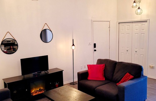 Esterhazy Casa | 2 bedroom suite with laundry & kitchen. Private entrance & parking.