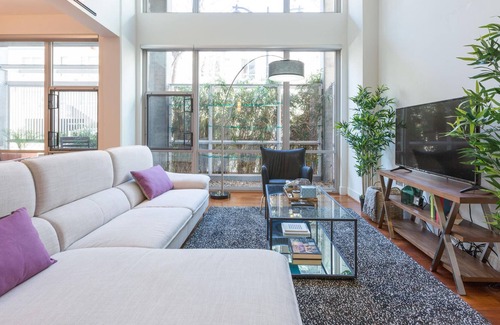 South of Market Casa | 2 Bedroom Townhouse in SOMA