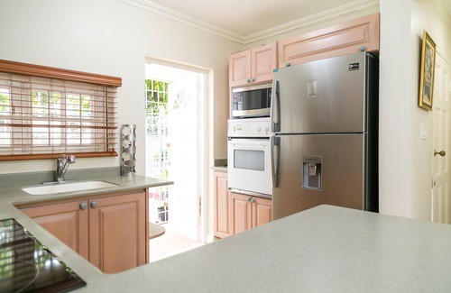 Kingston Casa | 2 Bedroom Townhouse at Surbiton Square