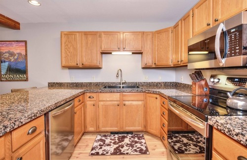 Big Sky Casa | 2-Bedroom Townhouse | Private Hot Tub | Big Sky Town Center