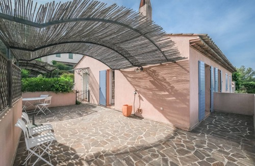 La Motte Casa | 2 BEDROOM TOWNHOUSE WITH GARDEN (N°336)