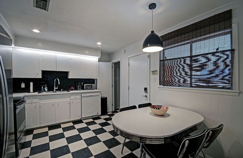 Fondren Casa | 2 Bedroom Unit Near Hospitals in Fondren Jackson