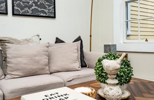 College Hill Apartamento | 2 bedroom urban chic right on the Brown University campus
