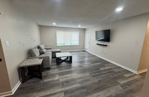 Rancocas Apartamento | 2-bedroom apartment in soothing Mount Laurel Township with AC 2nd
