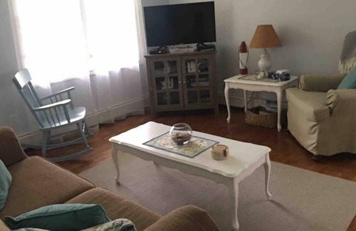 Gaspereaux Cabaña | 2 Bedroom Waterfront Cottage