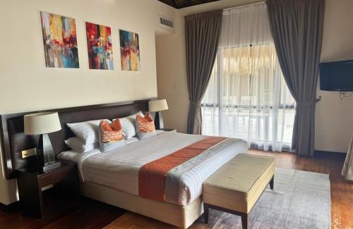 Sungai Pelek Chalet De Esquí | 2 Bedroom Waterfront Villa Golden Palm Tree Malaysia formerly known as AVANI Sepang Goldcoast