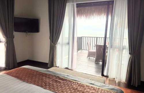 Sungai Pelek Chalet De Esquí | 2 Bedroom Waterfront Villa Golden Palm Tree Malaysia formerly known as AVANI Sepang Goldcoast