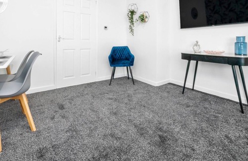 Bellshill Otro | 2 Bedroom West End House by Klass Living Bellshill