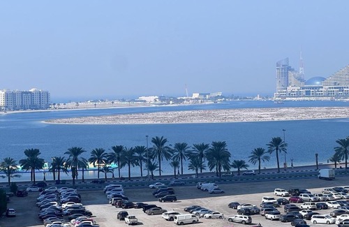 Al Khan Apartamento | 2 Bedroom with Balcony
