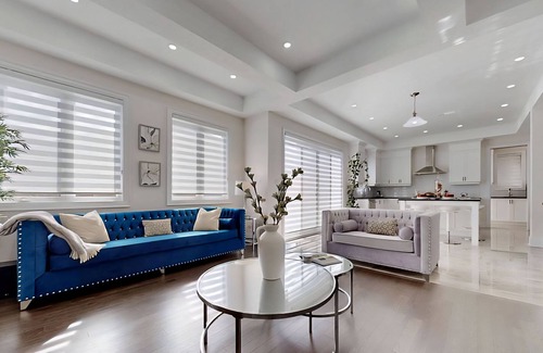 Vaughan Casa | 2 bedroom with ensuite near Klienburg Ontario