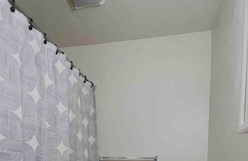 Central Oklahoma City Apartamento | 2 bedroom with fenced yard near the ZOO