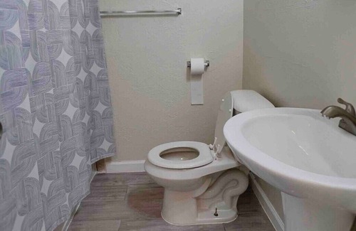 Central Oklahoma City Apartamento | 2 bedroom with fenced yard near the ZOO