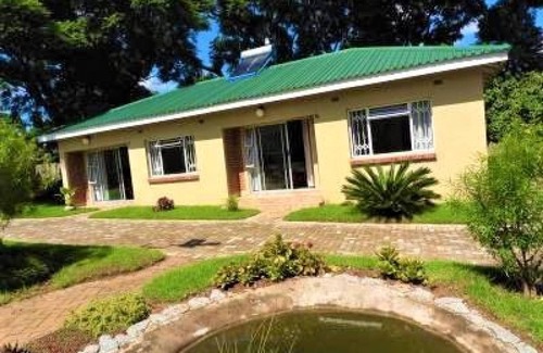 Harare Apartamento | 2 Bedroomed Apartment With En-suite and Kitchenette - 2066