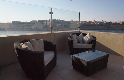 Senglea Apartamento | Penthouse de 2 dormitorios frente al mar, con aire acondicionado, con una impresionante vista
