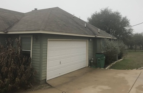 Austin Casa | 2 Bedrooms, 1 Bath, extra space