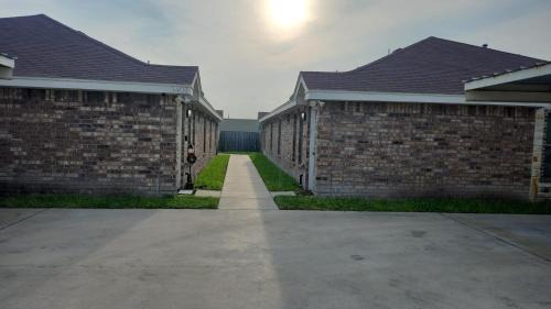 Edinburg Apartamento | 2 Bedrooms Apt near Univeristy