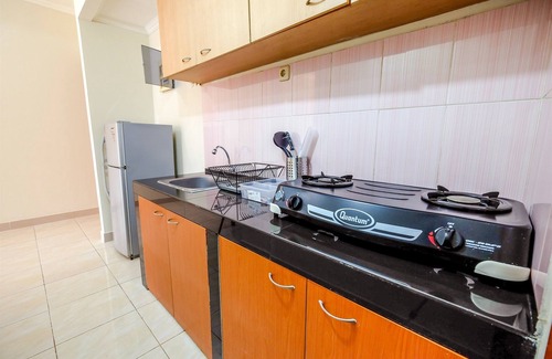 Central Jakarta Apartamento | 2 Bedrooms at Grand Palace Kemayoran Apartment by Travelio