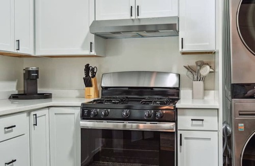North Charleston Apartamento | 2 Bedrooms - Close to Park Circle and Downtown!
