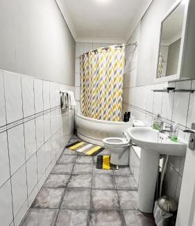 Kelty Apartamento | 2 Bedrooms Entire Apartment Self Check in