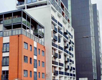 Sutton Central Apartamento | 2 bedrooms flat @ London Sutton Station Zone 5