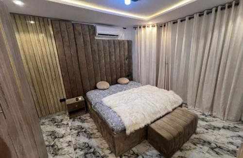 Lagos Mainland Apartamento | 2 Bedrooms for shortlet