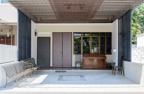 Downtown George Town Casa | 2-Bedrooms Gurney Terrace 9 - iB11