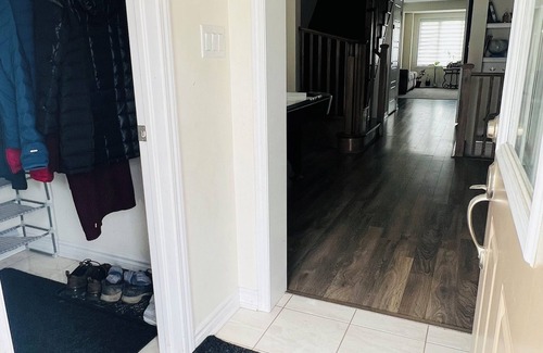 Pickering Casa | 2 Bedrooms in a Charming home for rent in a peaceful community in Pickering