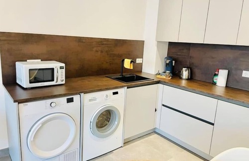 Bonnevoie Apartamento | 2 bedrooms in center - Terrace&Parking