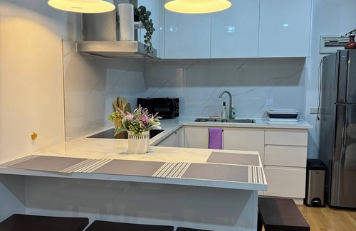 Downtown Apartamento | 2 bedrooms in makati with balcony
