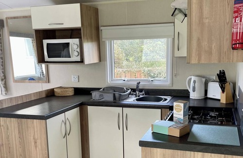 Newquay Chalet De Esquí | 2 Bedrooms, Sleeps 6, Fast WiFi, Pets Ok