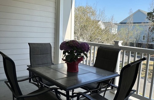 Charleston Condominio | 2 dormitorios con camas de matrimonio y baño privado para ambos.