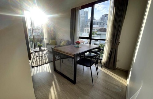 Ploenchit Apartamento | 2 beds 2 Baths, Ruamrudee 2, Minimum 1 month Stay only