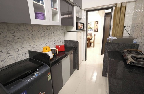 Goregaon East Apartamento | 2 BHK Service Apartment for Family Traveler