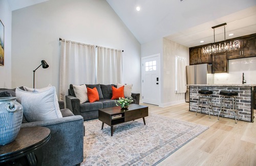 San Angelo Casa | 2 BR/2 BA Inn @ The Harte